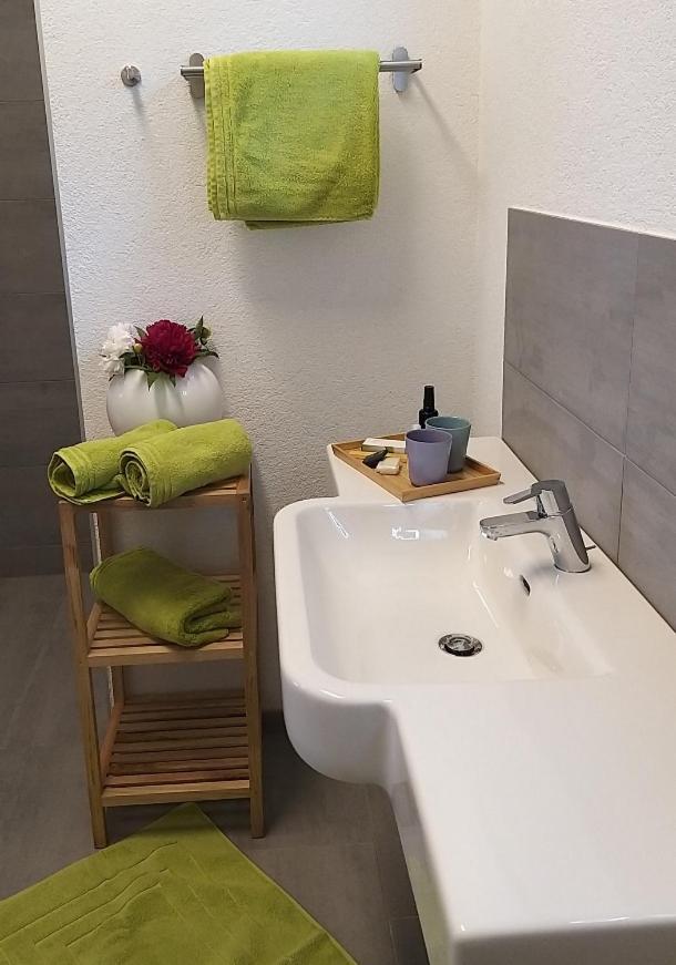 Doms Gaestehaus Frauenkirchen Ngoại thất bức ảnh