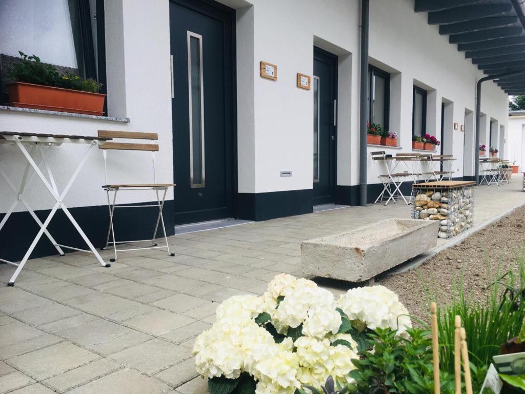 Doms Gaestehaus Frauenkirchen Ngoại thất bức ảnh